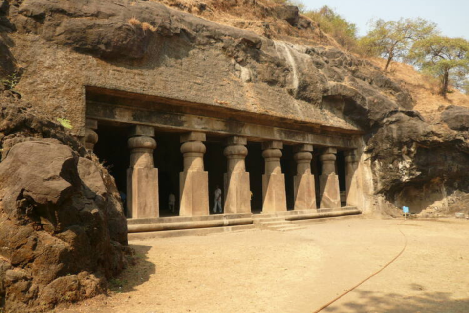 A Day tour to the Elephanta Caves