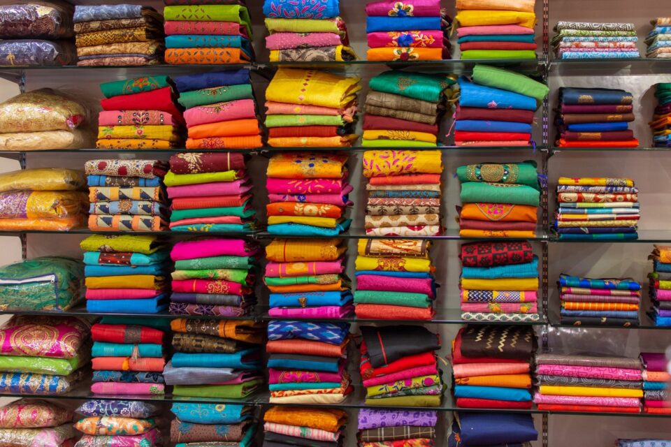 The textile market of India: Surat Wholesale Marketplace