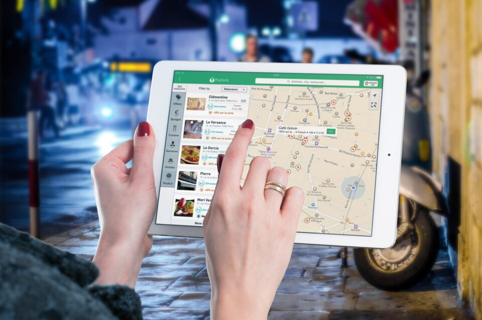 8 Smart Google Maps’ Hacks to use during your Next Trip
